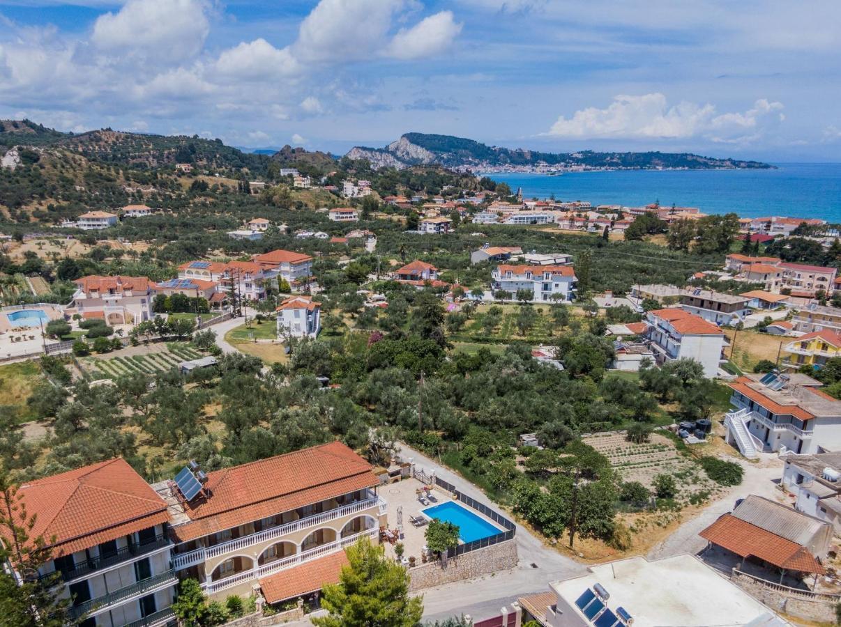 Costas Studios Argászi Kültér fotó