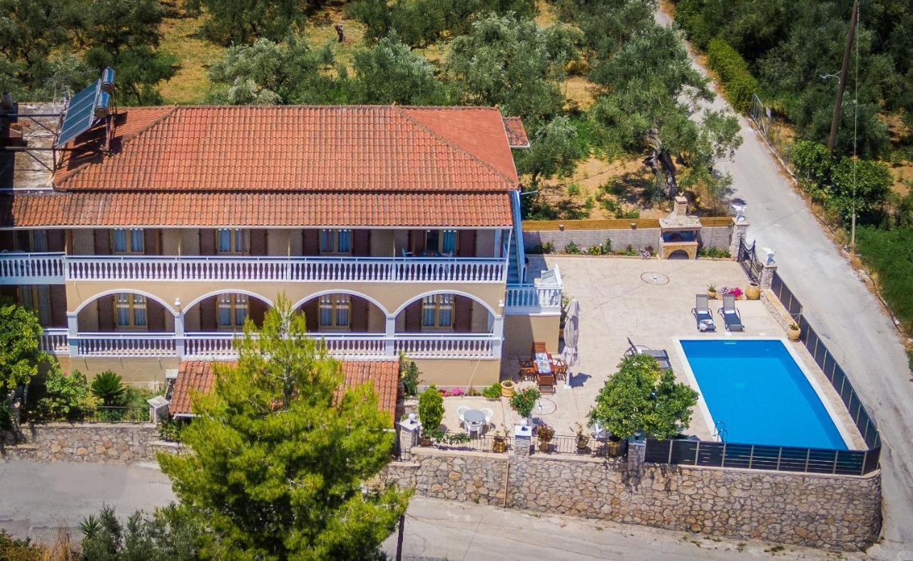Costas Studios Argászi Kültér fotó